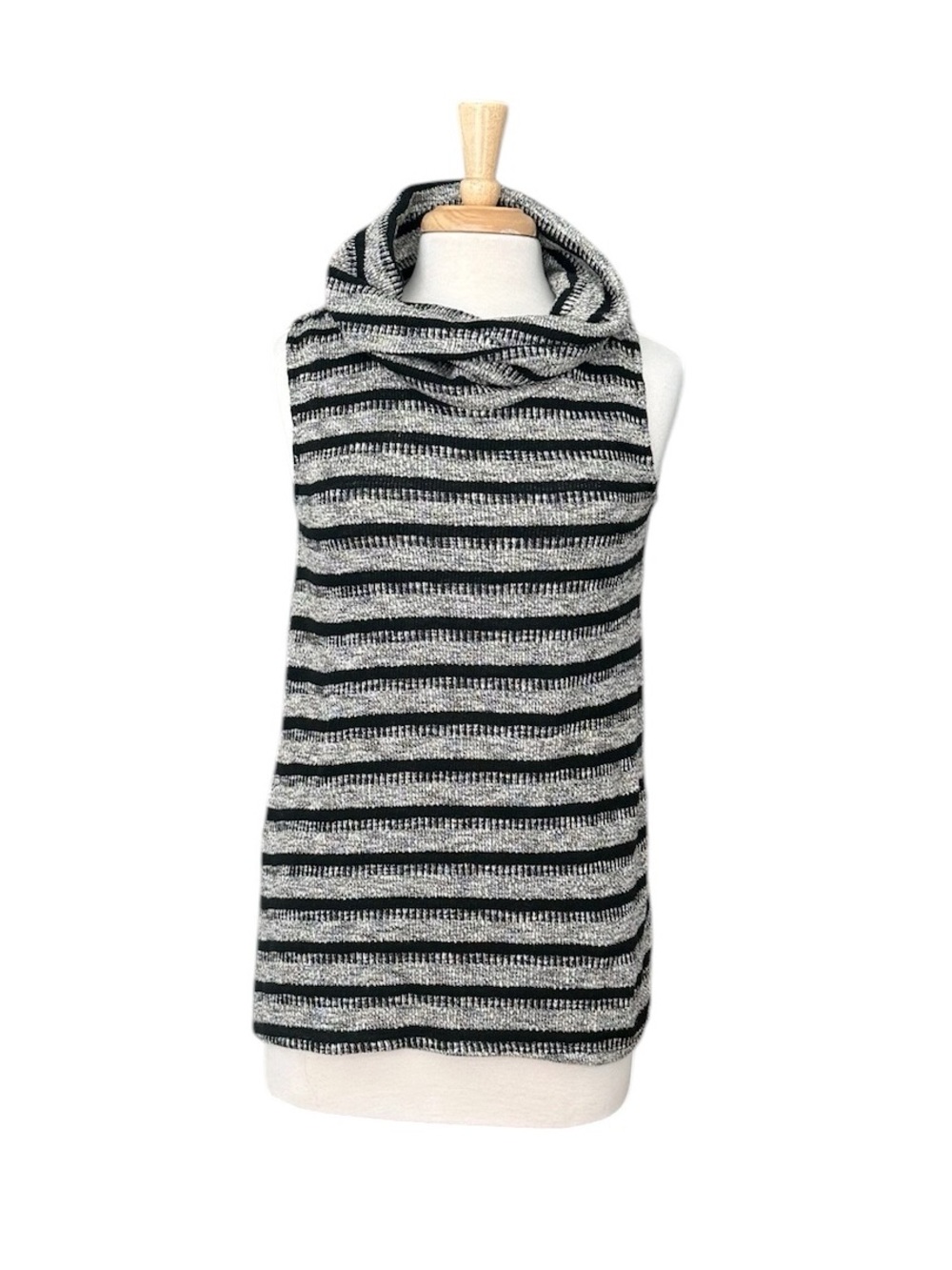 ANTHROPOLOGIE Dolan Cowl
Neck Sweater Sleeves Top Size Medium